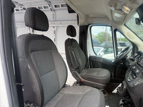 Used 2023 RAM ProMaster 2500 FWD image 14