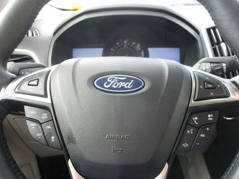 Used 2024 Ford Edge Titanium w/ Equipment Group 301A image 11