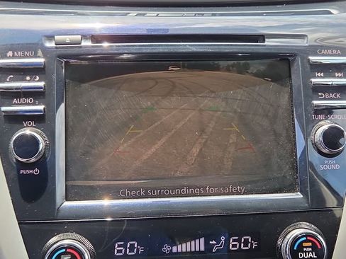 Used 2019 Nissan Murano S FWD image 23