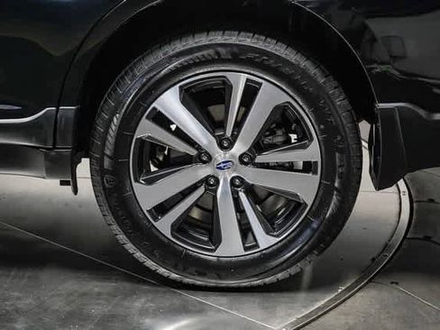 Used 2018 Subaru Outback 2.5i Limited w/ Popular Package #2 image 10