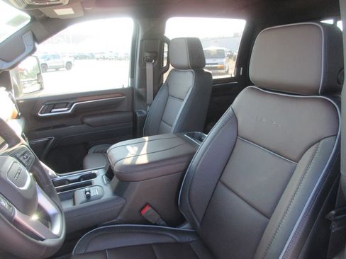 New 2026 GMC Sierra 2500 Denali w/ Denali Reserve Package AWD/4WD image 12