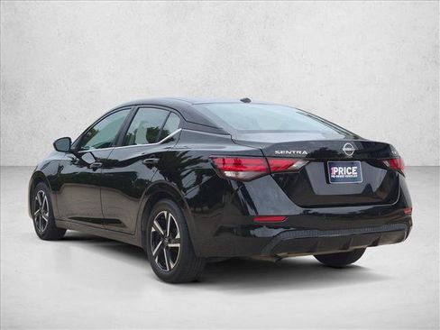 Used 2024 Nissan Sentra SV FWD image 8