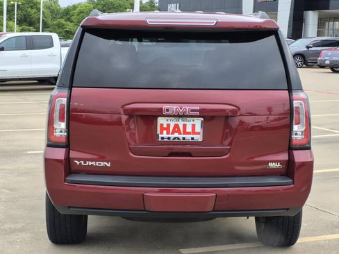 Certified 2018 GMC Yukon SLT w/ Open Road Package RWD image 5