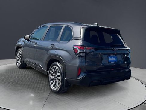 Used 2025 Subaru Forester Touring AWD/4WD image 3