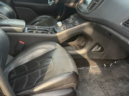 Used 2015 Chrysler 200 S w/ Navigation & Sound Group I FWD image 19
