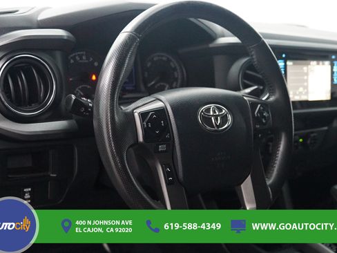 Used 2016 Toyota Tacoma TRD Off-Road w/ Towing Package AWD/4WD image 15