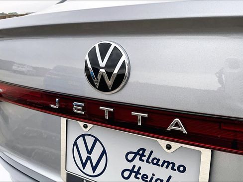 New 2026 Volkswagen Jetta SE image 15