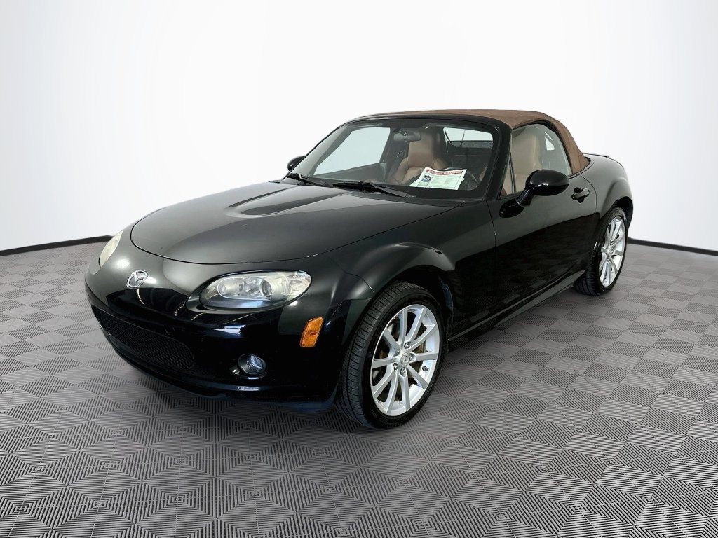 Used 2007 MAZDA MX-5 Miata Grand Touring w/ Premium Pkg RWD image 5