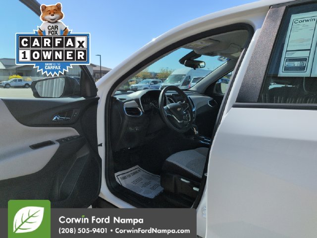 Used 2022 Chevrolet Equinox LS w/ Driver Confidence II Package AWD/4WD image 9