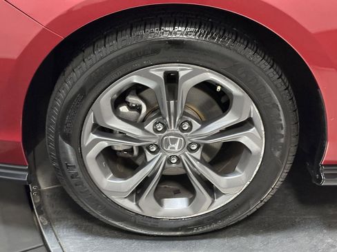 Certified 2023 Honda Accord EX image 18