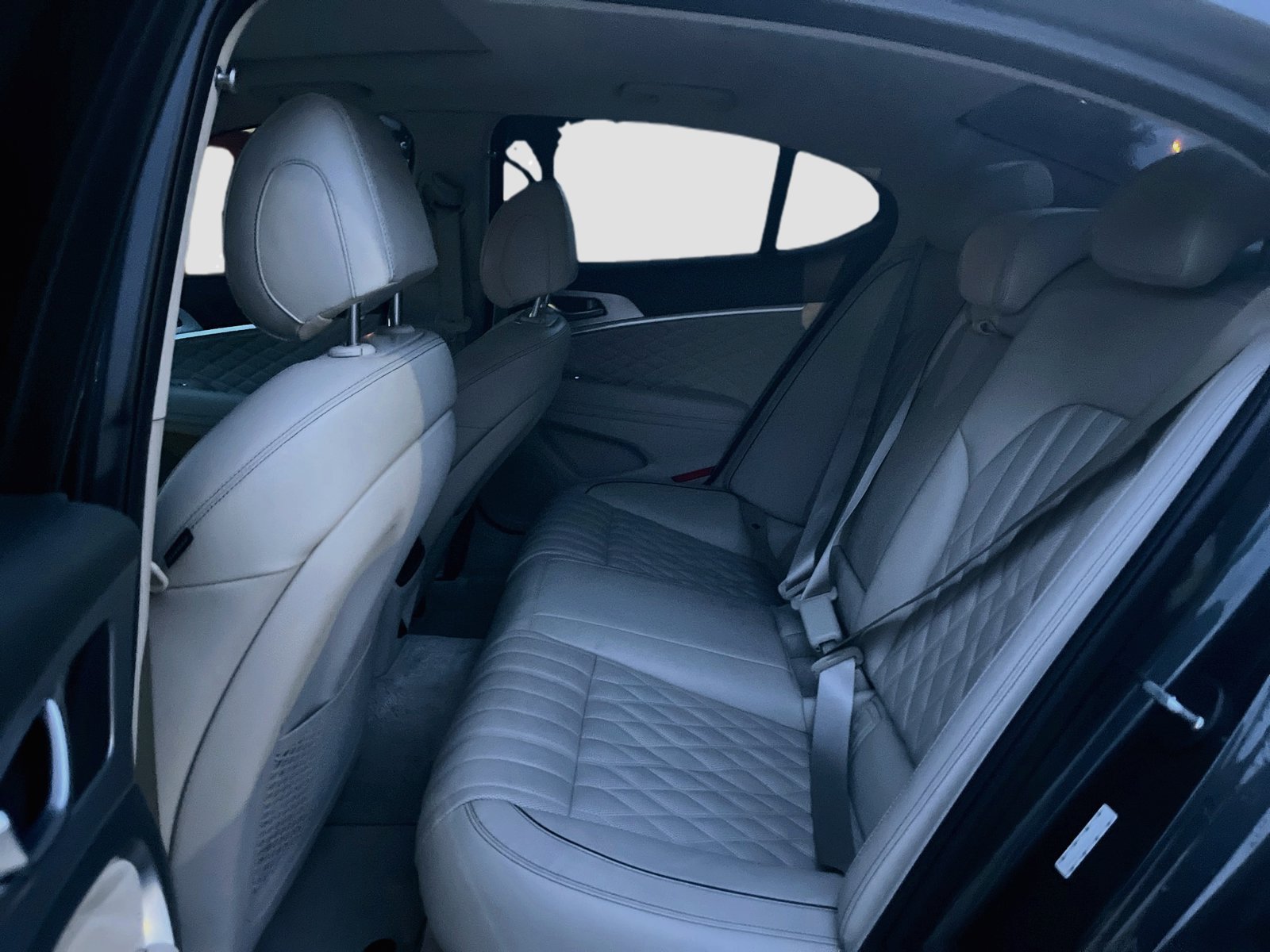 Used 2019 Genesis G70 3.3T Design RWD image 26