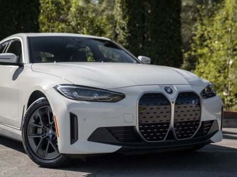 Used 2023 BMW i4 eDrive35 w/ Premium Package RWD image 6