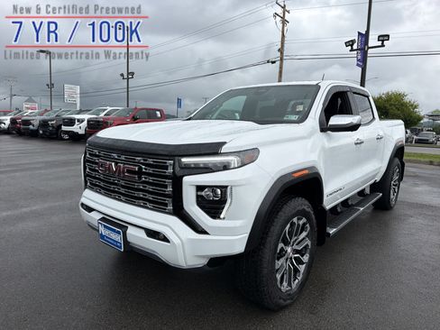 Used 2024 GMC Canyon Denali AWD/4WD image 1