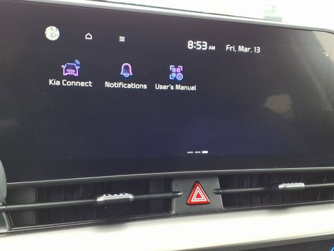 Used 2023 Kia Sportage EX image 18