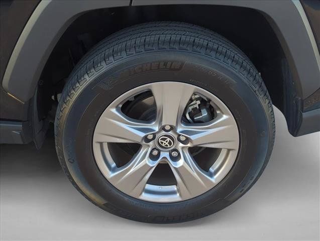 Certified 2024 Toyota RAV4 LE AWD/4WD image 9