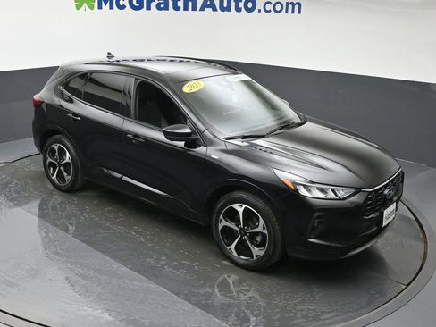 Used 2023 Ford Escape ST-Line Select w/ Tech Pack #2 AWD/4WD image 3