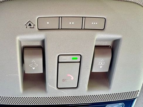 Used 2024 Nissan Ariya AWD image 29