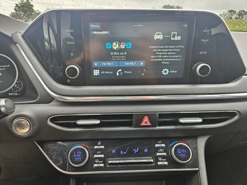 Used 2020 Hyundai Sonata SEL w/ Premium + Sunroof Package FWD image 18