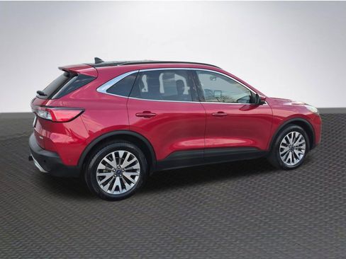 Used 2020 Ford Escape Titanium w/ Titanium Premium Package 2.0 image 4