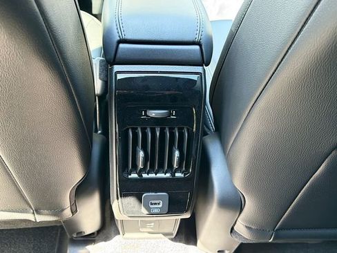 New 2026 Jeep Compass Limited w/ Sun, Sound & Navigation Group AWD/4WD image 28