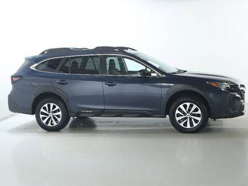 Certified 2023 Subaru Outback Premium image 11