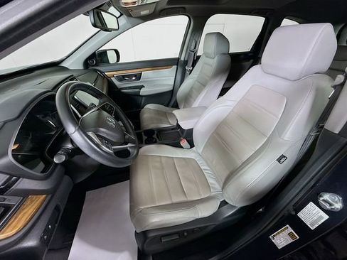 Used 2018 Honda CR-V Touring image 24