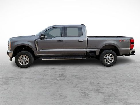 Used 2023 Ford F250 Lariat w/ FX4 Off-Road Package AWD/4WD image 6
