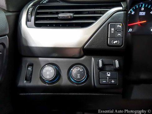 Used 2019 Chevrolet Tahoe LT w/ RST Edition AWD/4WD image 26