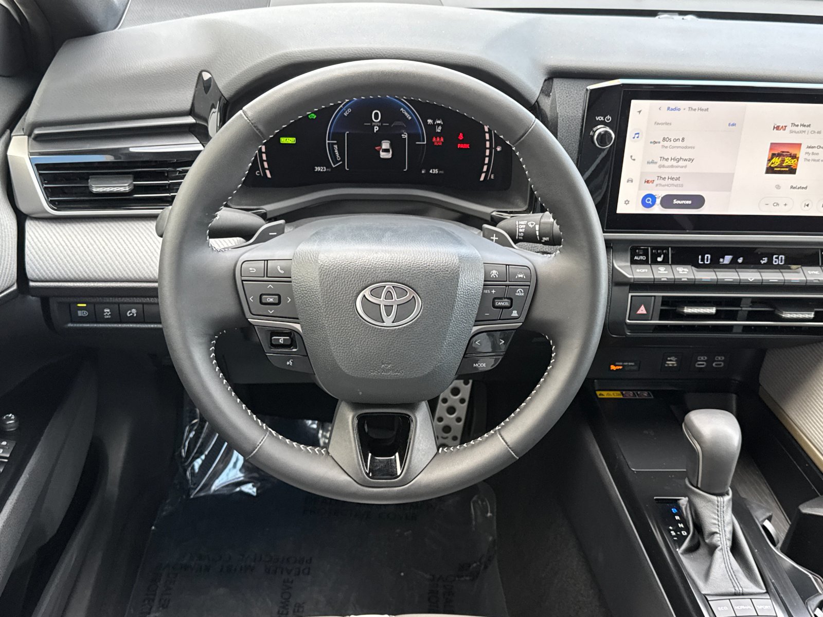 Used 2026 Toyota Camry SE w/ Multimedia Upgrade Package FWD image 14