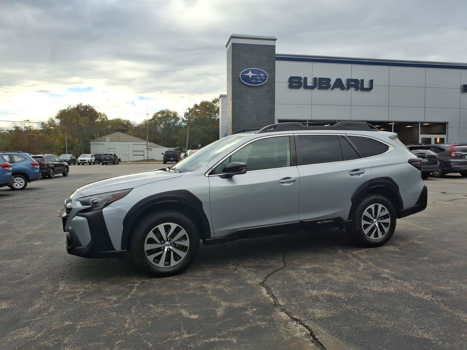 Certified 2024 Subaru Outback Premium AWD/4WD image 4