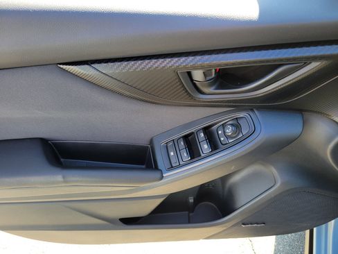 Used 2019 Subaru Crosstrek 2.0i Premium image 18