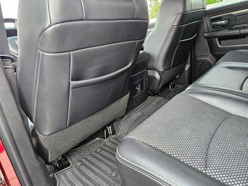 Used 2018 RAM 2500 Big Horn w/ Sport Appearance Group AWD/4WD image 23