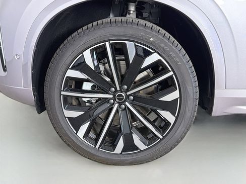 New 2026 Volvo XC90 B6 Plus w/ Protection Package Premier AWD/4WD image 34