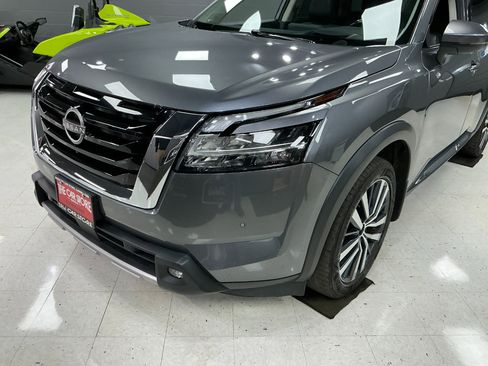 Used 2022 Nissan Pathfinder Platinum w/ Cargo Package image 36