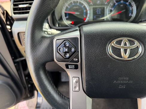 Used 2016 Toyota 4Runner SR5 AWD/4WD image 16