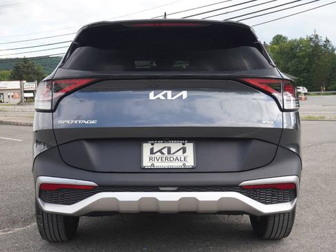 Used 2024 Kia Sportage LX AWD/4WD image 10