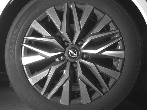 Used 2025 Nissan Altima 2.5 SV image 15