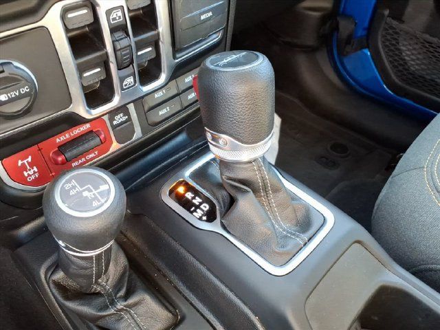 Used 2025 Jeep Gladiator Sport AWD/4WD image 21