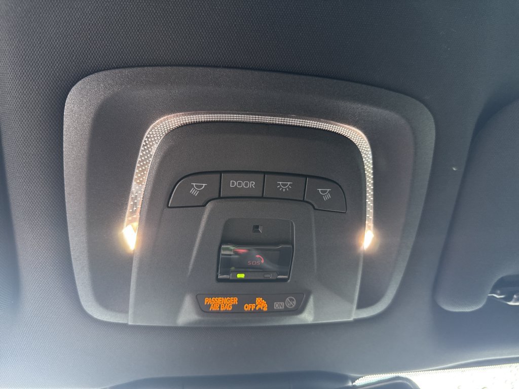Used 2025 Toyota Crown Signia AWD/4WD image 27