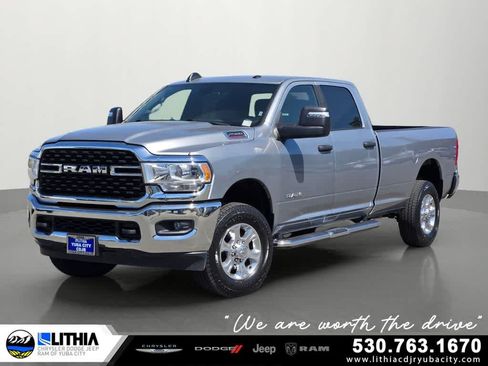 Used 2024 RAM 2500 Big Horn AWD/4WD image 1