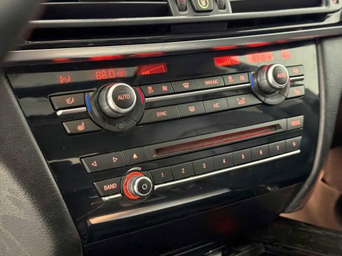 Used 2016 BMW X5 xDrive40e image 17