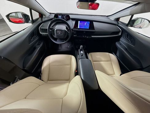 Used 2025 Toyota Prius LE image 21