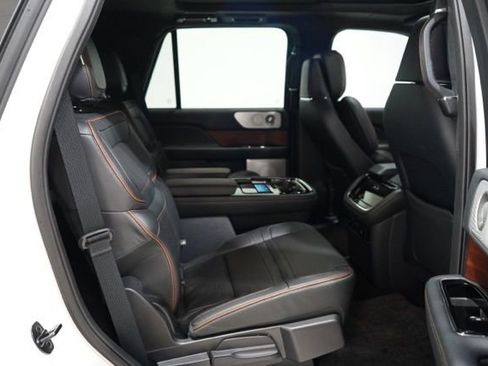 Used 2023 Lincoln Navigator Black Label image 38
