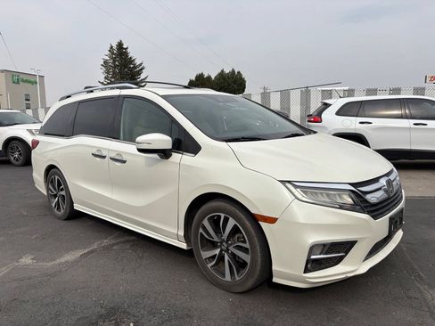 Used 2018 Honda Odyssey Elite image 1