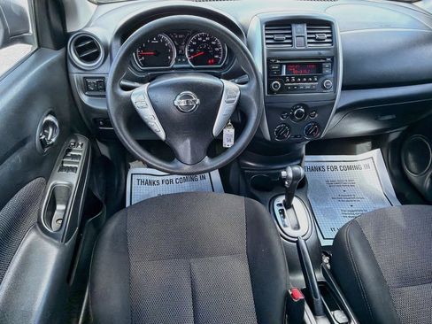 Used 2015 Nissan Versa SV FWD image 16
