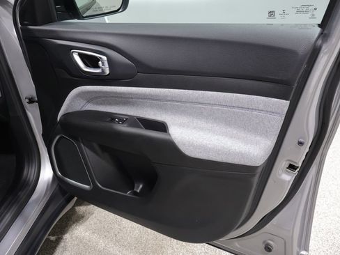 Certified 2023 Jeep Compass Latitude w/ Convenience Group AWD/4WD image 26