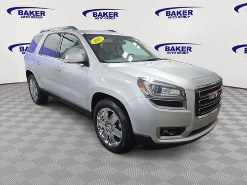 Used 2017 GMC Acadia Limited SLT FWD image 3