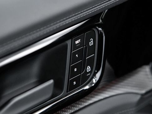 Certified 2025 Porsche Panamera Turbo AWD/4WD image 25