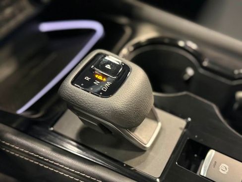 Used 2025 Nissan Rogue Platinum image 34