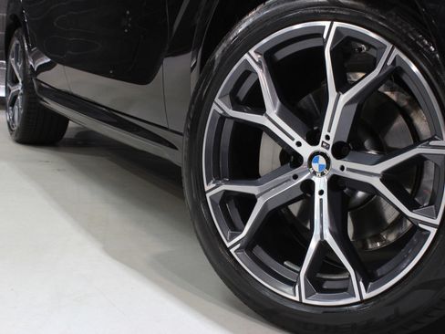 Used 2023 BMW X6 xDrive40i w/ M Sport Package image 17